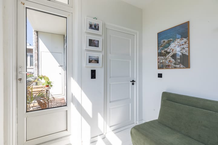 Photo 23 of Van Kinsbergenstraat 53-2