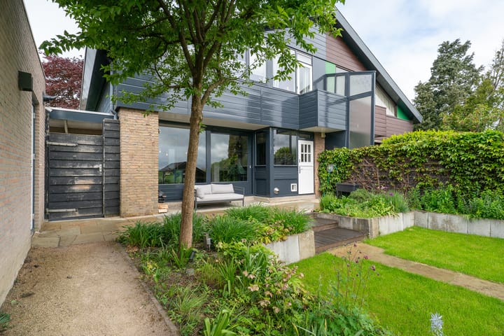 Foto 71 van Esdoornlaan 12