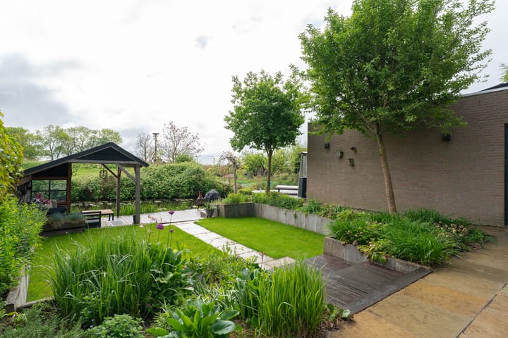 Foto 73 van Esdoornlaan 12