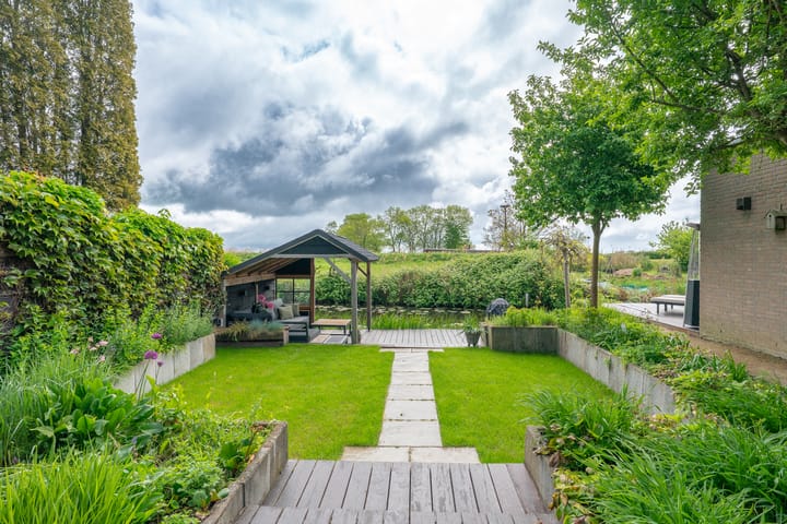 Foto 3 van Esdoornlaan 12