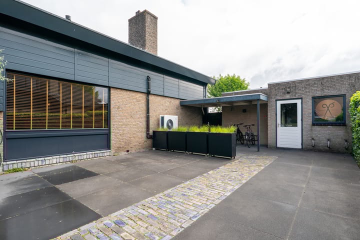 Foto 74 van Esdoornlaan 12