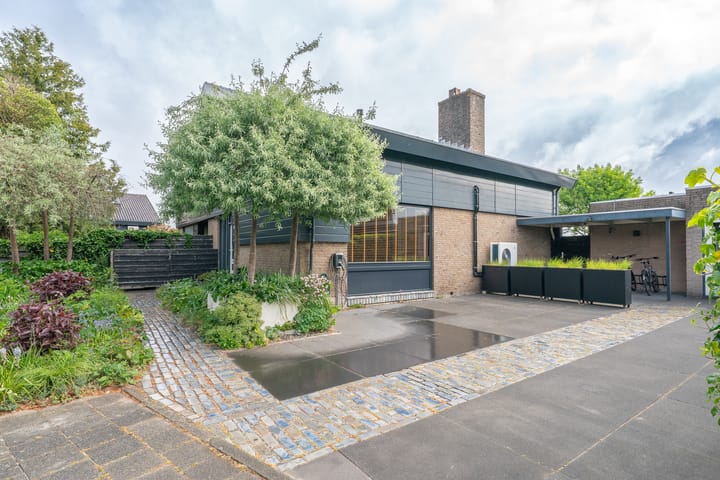 Foto 75 van Esdoornlaan 12