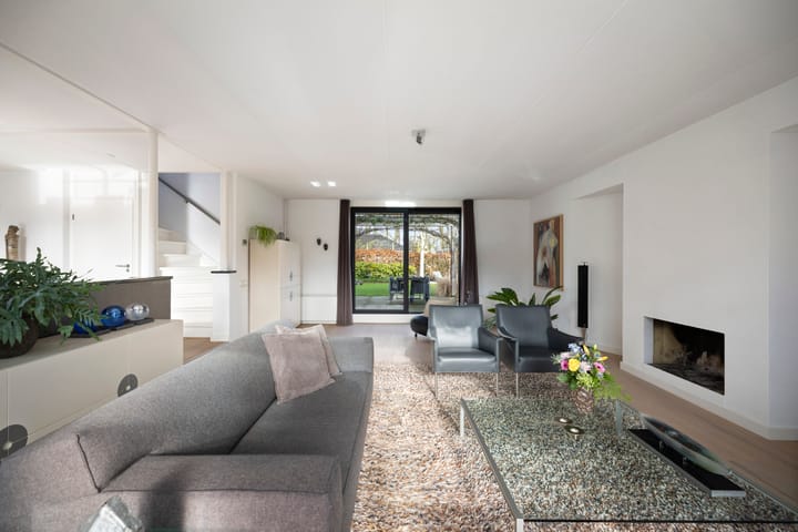 Foto 10 van Burg. Crommelinlaan 37