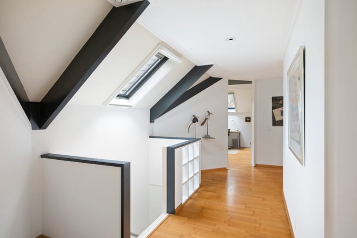 Foto 29 van Burg. Crommelinlaan 37