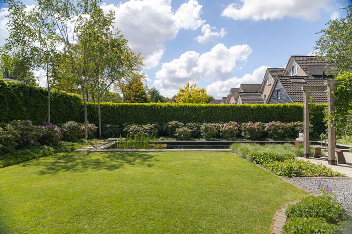 Foto 44 van Burg. Crommelinlaan 37