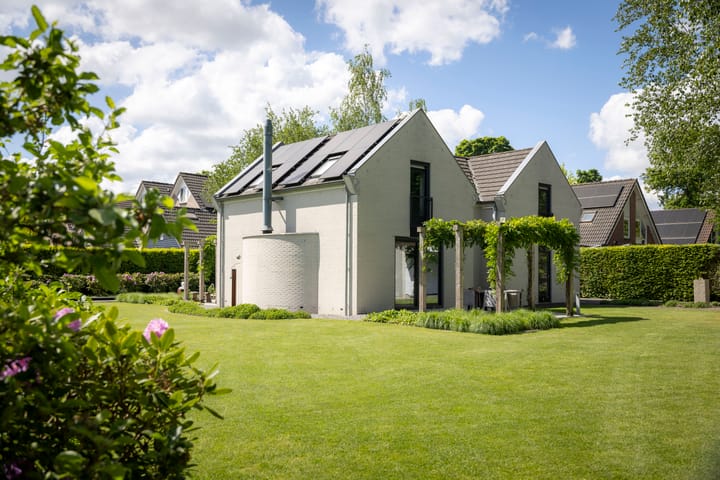 Foto 52 van Burg. Crommelinlaan 37