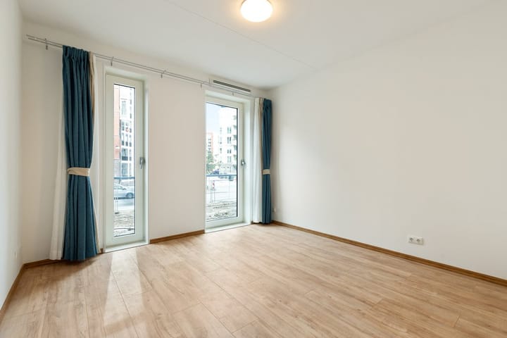 Foto 12 van Carel Willinkgracht 111