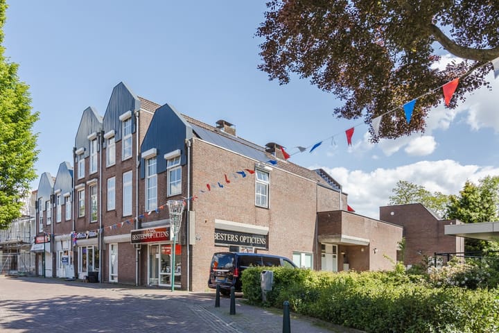 Foto 2 van Raadhuisplein 13