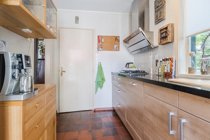 Photo 7 of Spoorstraat 27