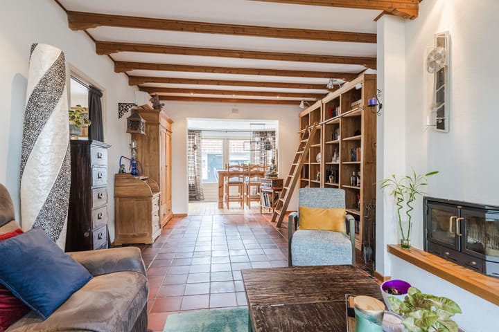 Photo 10 of Spoorstraat 27