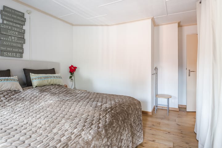 Photo 19 of Spoorstraat 27