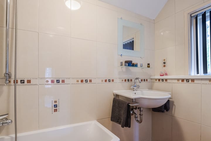 Photo 23 of Spoorstraat 27