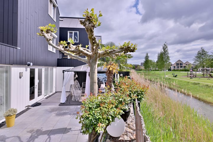 Foto 12 van M.C. Escherweg 47