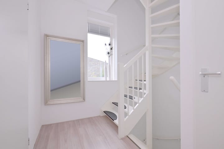 Foto 33 van M.C. Escherweg 47