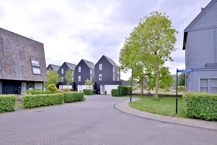 Foto 45 van M.C. Escherweg 47