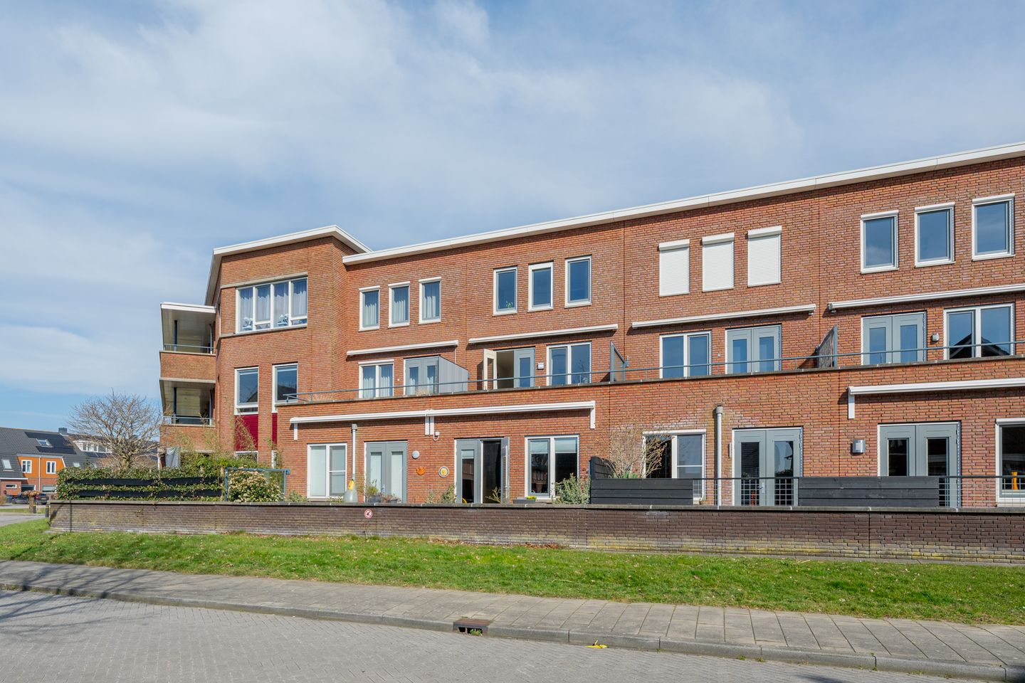 Foto 1 van Galerijmuur 32