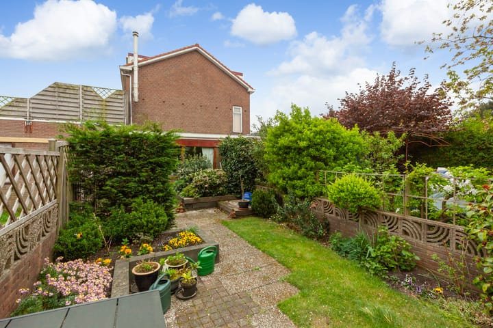 Foto 20 van Rozenlaan 58