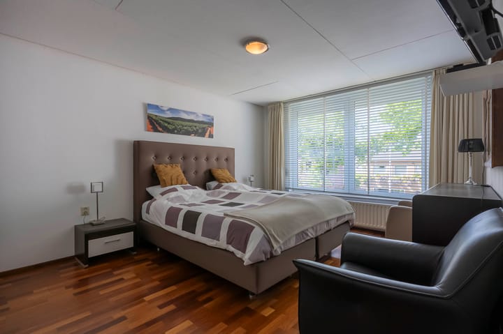 Foto 9 van Eurenderweg 63