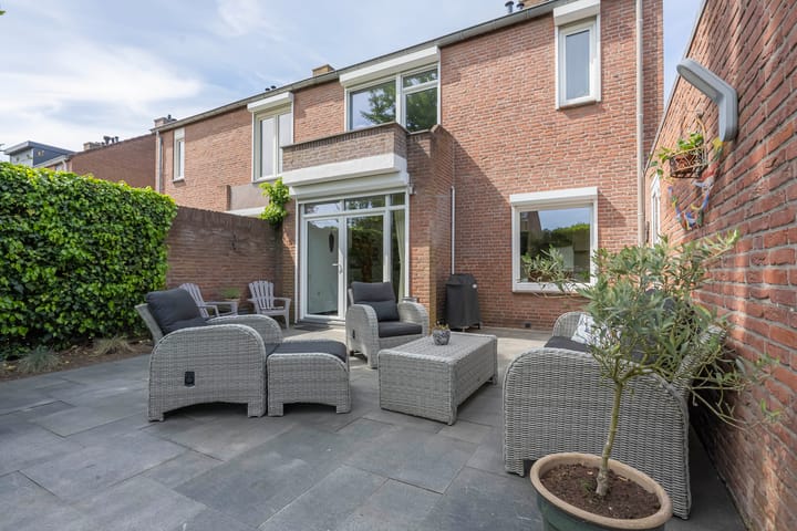 Foto 20 van Eurenderweg 63