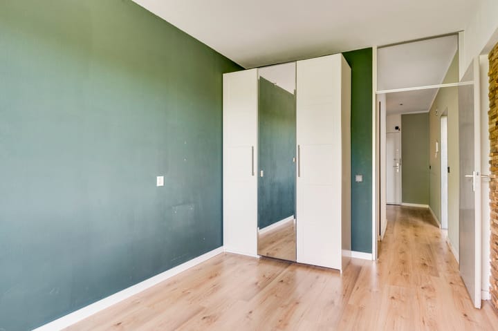 Photo 13 of Sauterneslaan 8-E