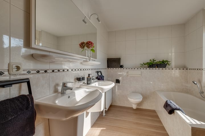 Foto 34 van Anna Reynvaanstraat 29