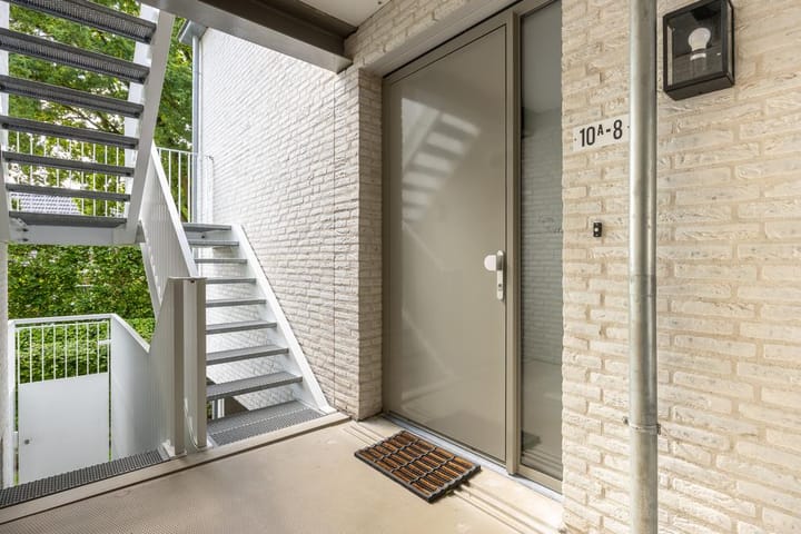 Photo 8 of Bredaseweg 10-A8