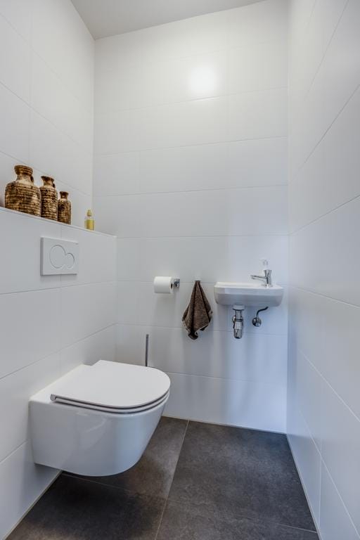 Photo 11 of Bredaseweg 10-A8