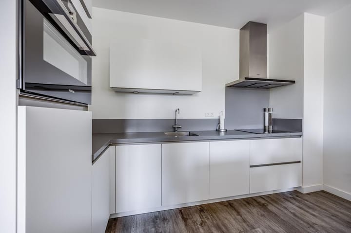 Photo 21 of Bredaseweg 10-A8