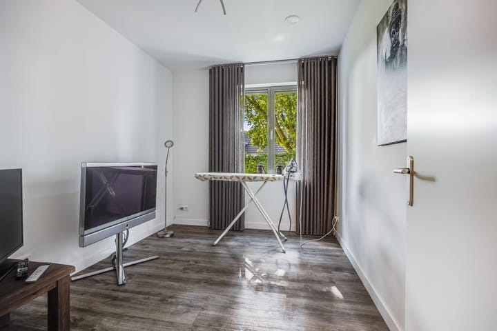 Photo 25 of Bredaseweg 10-A8