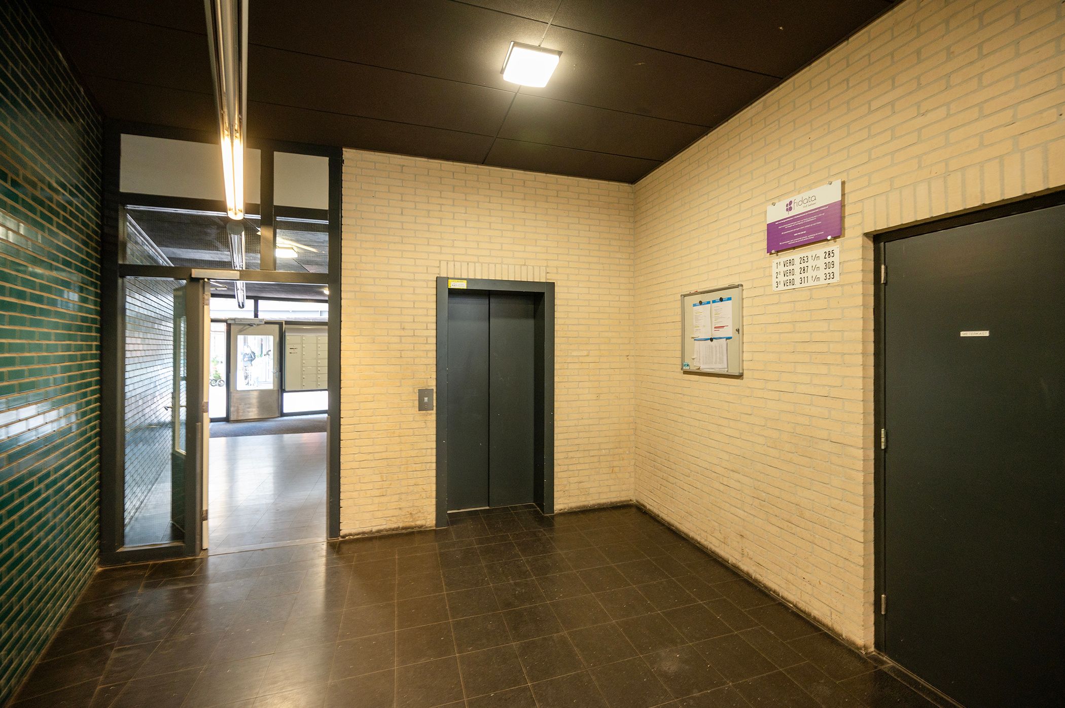Photo 21 of Noordeinde 279