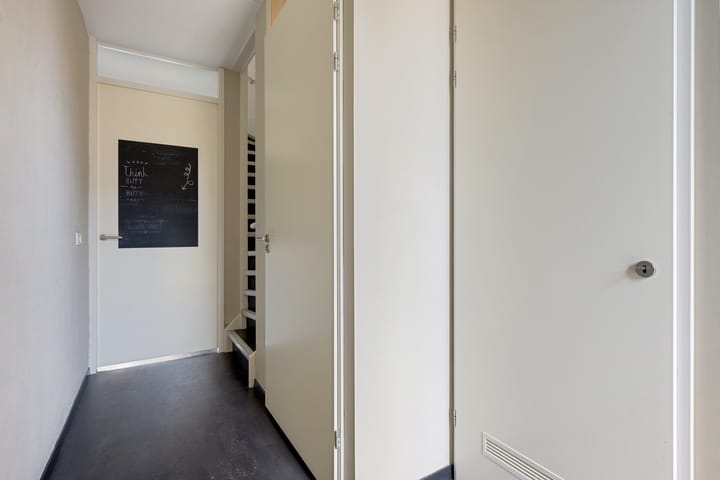 Foto 4 van Mr. C.L. Kniphorststraat 25