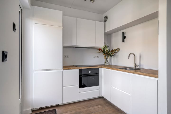 Photo 12 of Amienslaan 31