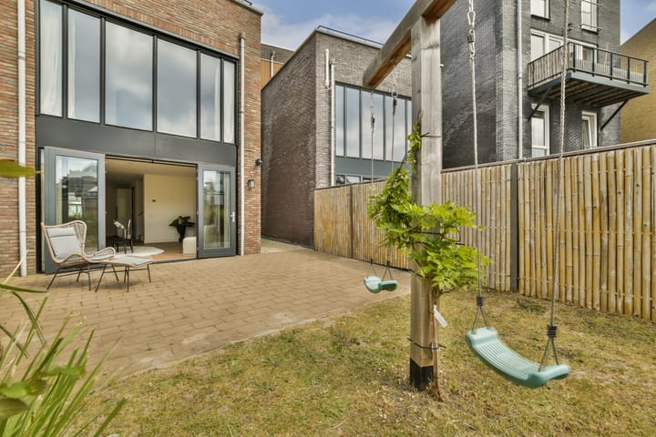 Foto 9 van IJslandstraat 3