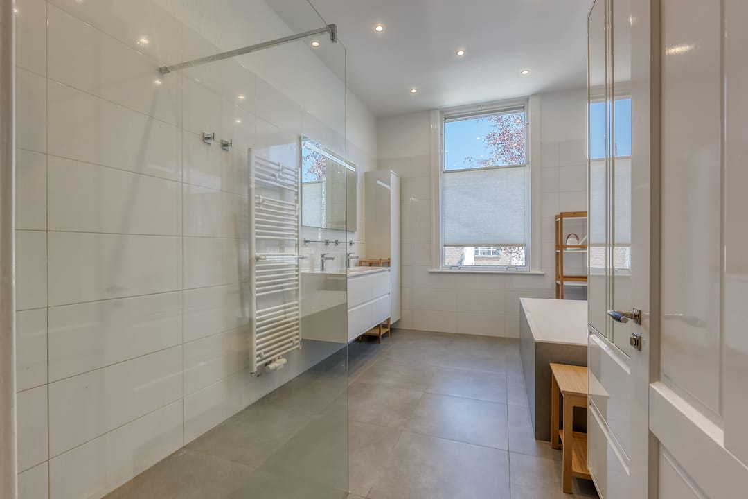 Foto 23 van Van Weede van Dijkveldstraat 49