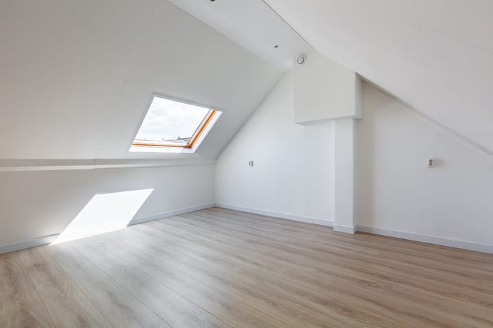 Foto 24 van Oranje Pan 11