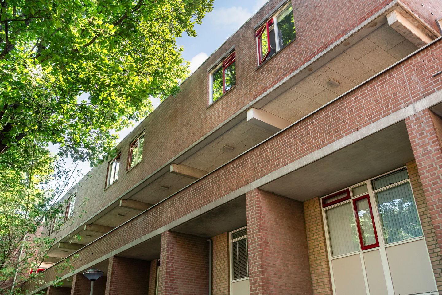 Foto 40 van Robert Schumanring 270