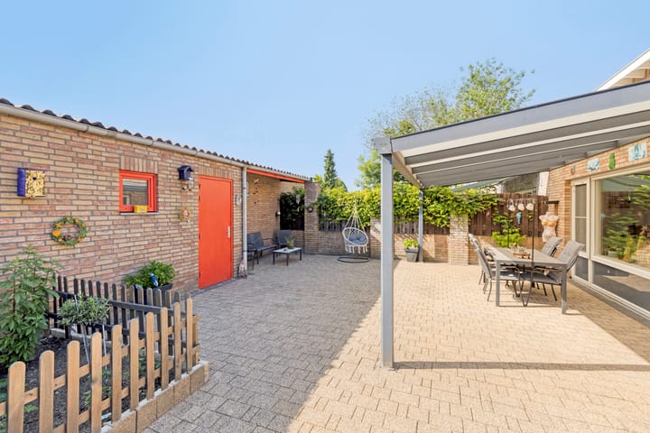 Foto 22 van Aalmoezenier Verheggenplein 58