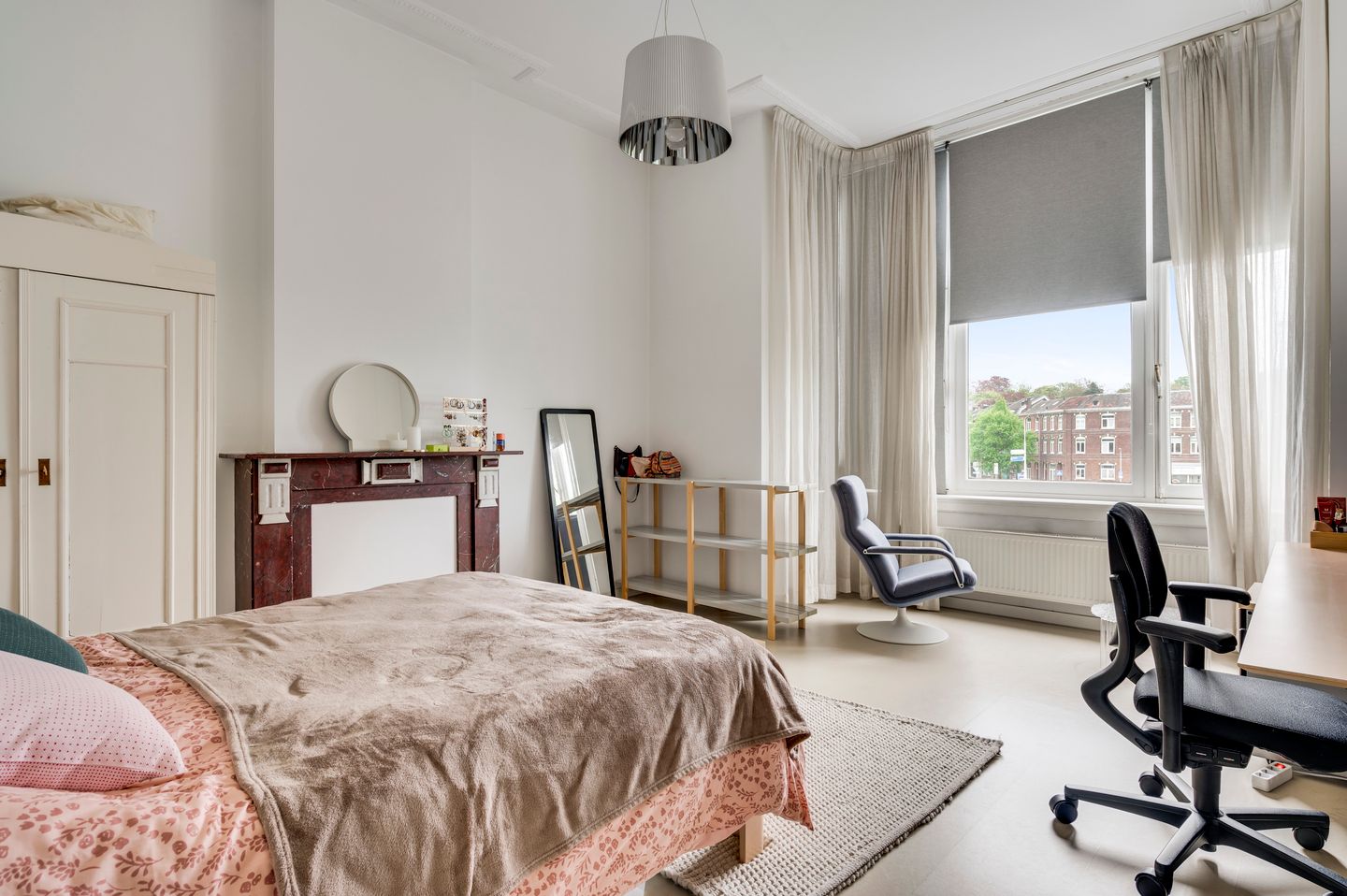 Foto 14 van Tongerseplein 10-A