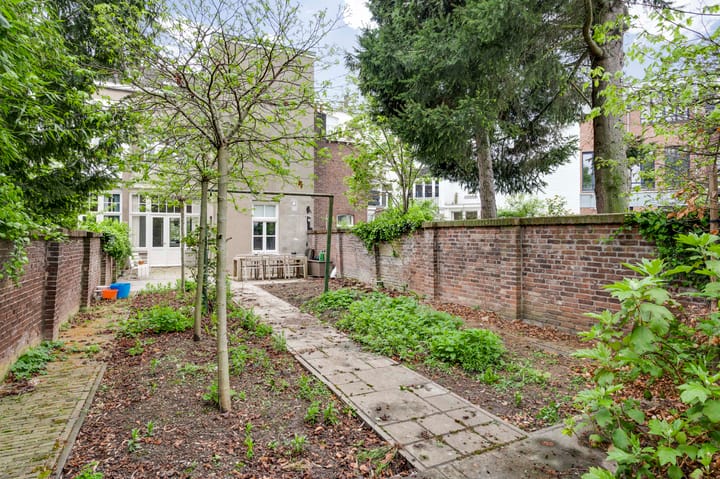 Foto 23 van Tongerseplein 10-A