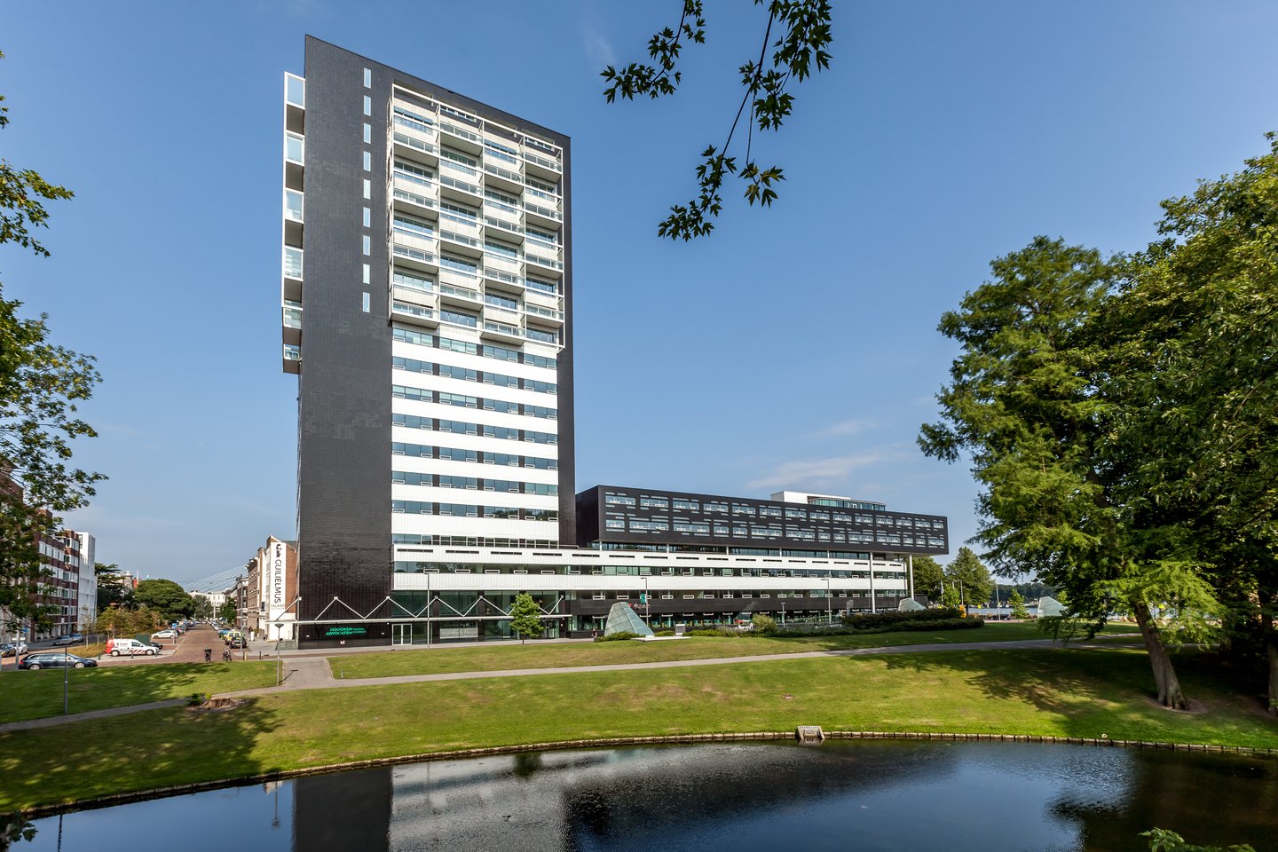 View photo 1 of Westerlaan 10