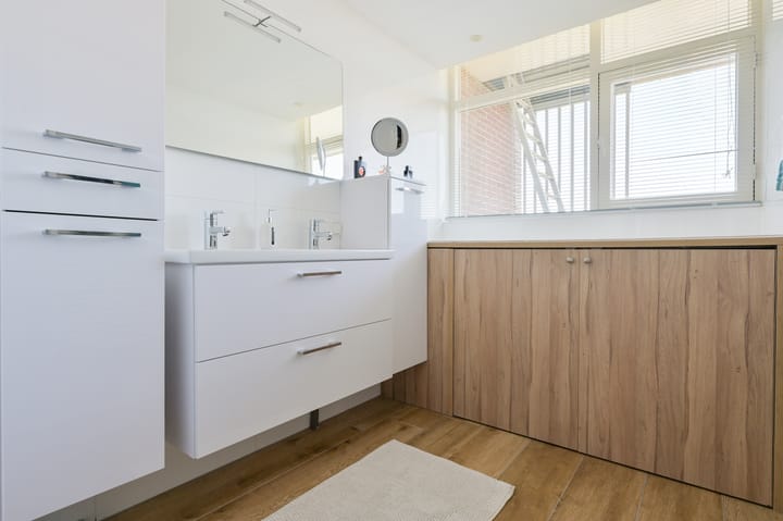 Foto 12 van Titus Brandsmastraat 111