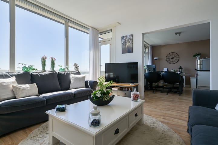 Foto 18 van Titus Brandsmastraat 111