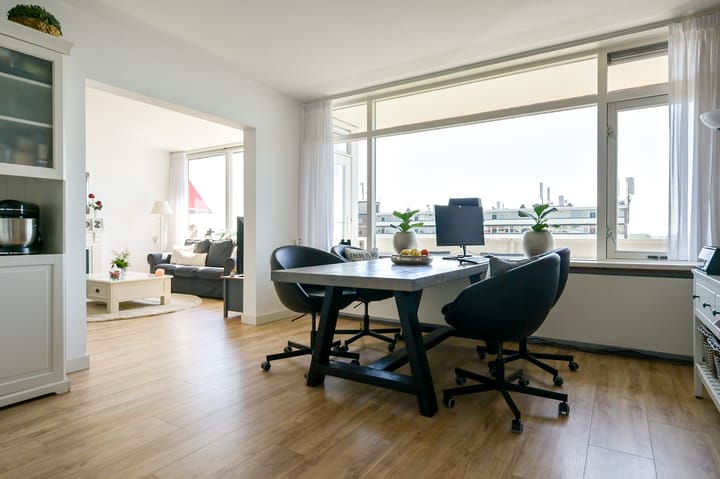 Foto 19 van Titus Brandsmastraat 111