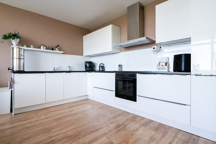 Foto 20 van Titus Brandsmastraat 111