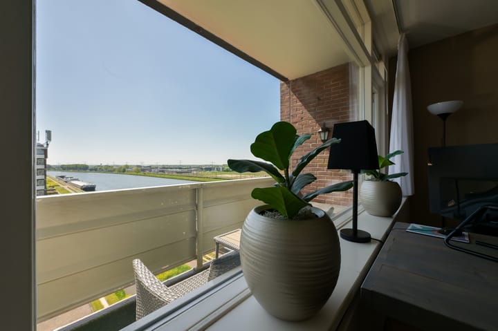 Foto 24 van Titus Brandsmastraat 111