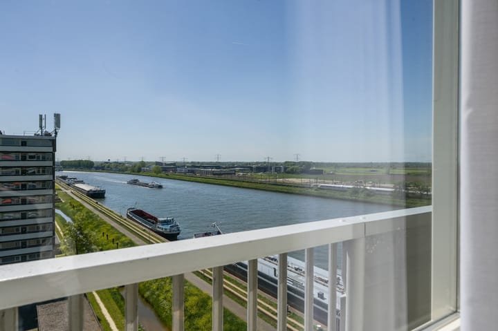 Foto 25 van Titus Brandsmastraat 111