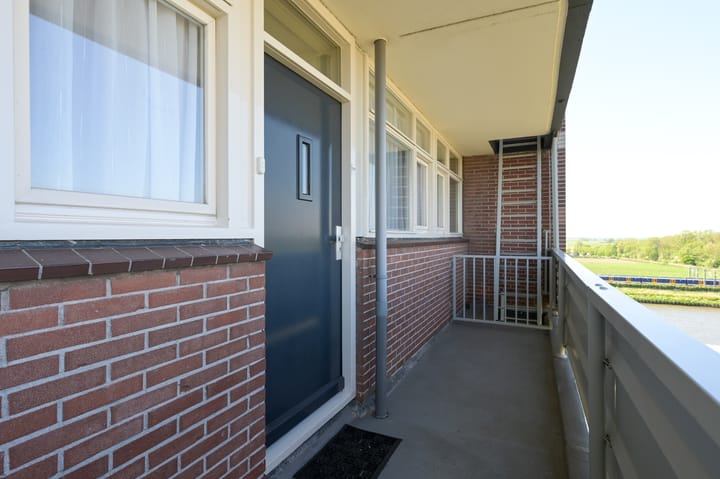 Foto 27 van Titus Brandsmastraat 111