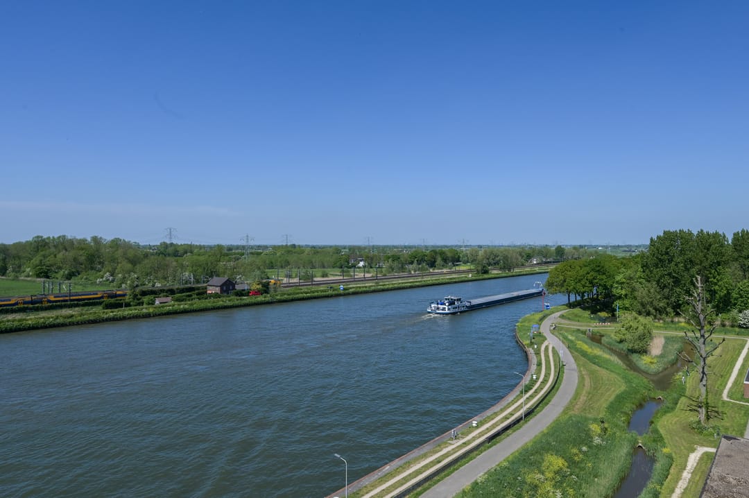 Foto 28 van Titus Brandsmastraat 111