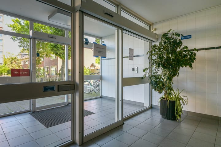 Foto 31 van Titus Brandsmastraat 111