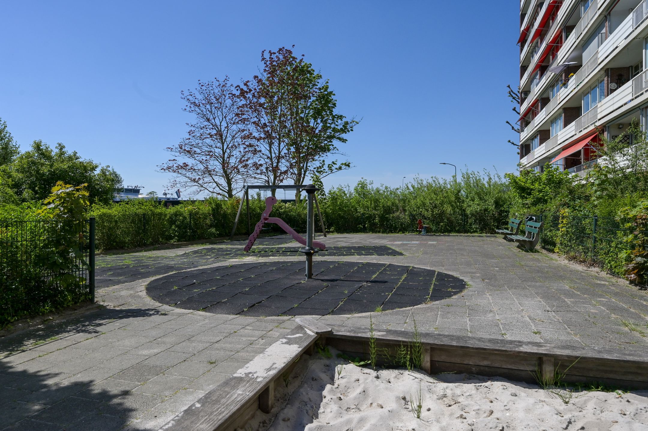 Foto 39 van Titus Brandsmastraat 111